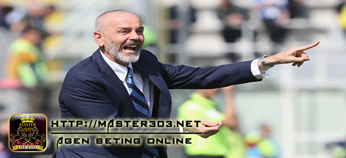 Pelatih Stefano Pioli Resmi Di Pecat Inter Milan Master Agen Bola